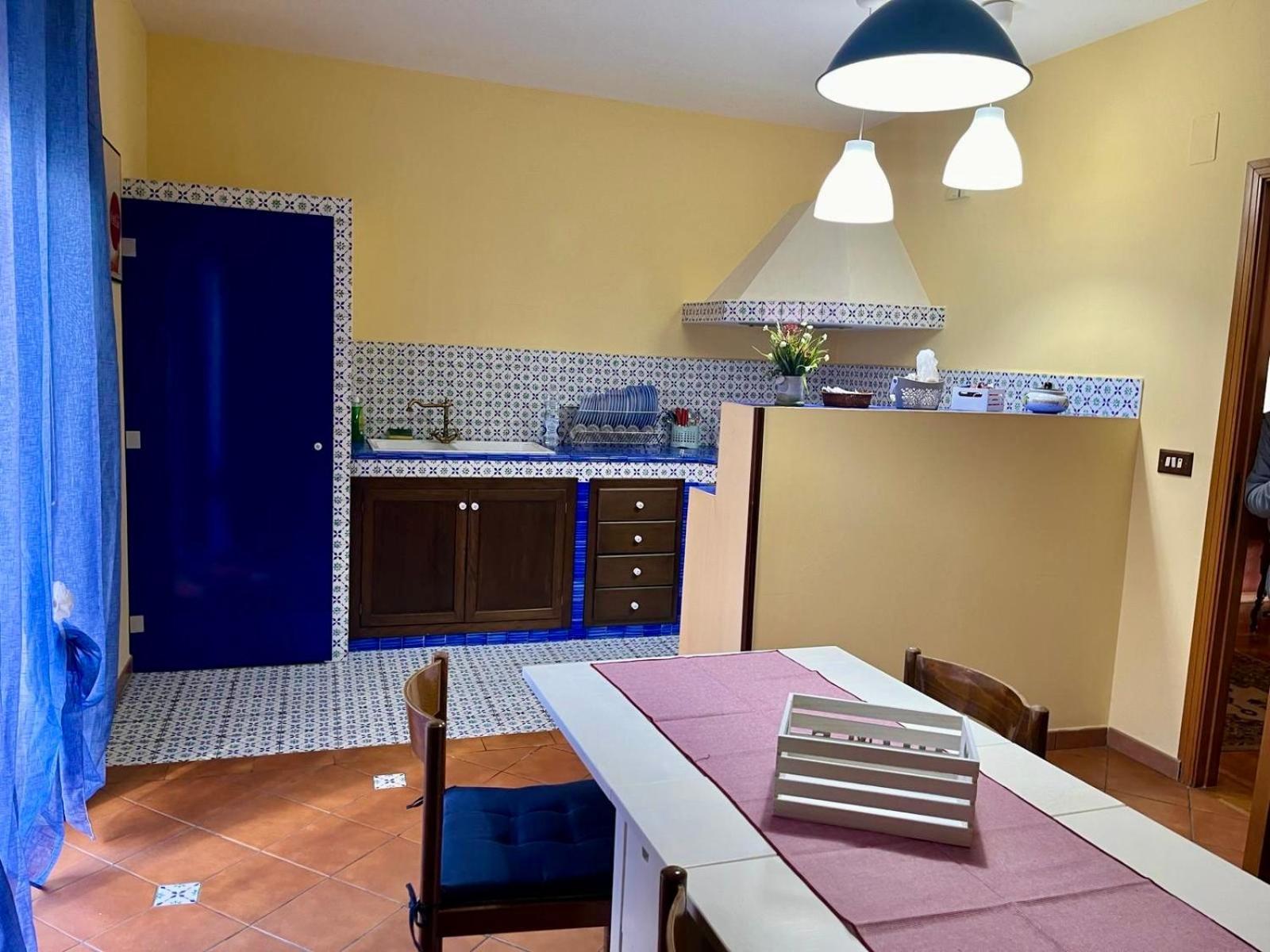 טרמיני אימרסה Sicilian Apartment מראה חיצוני תמונה
